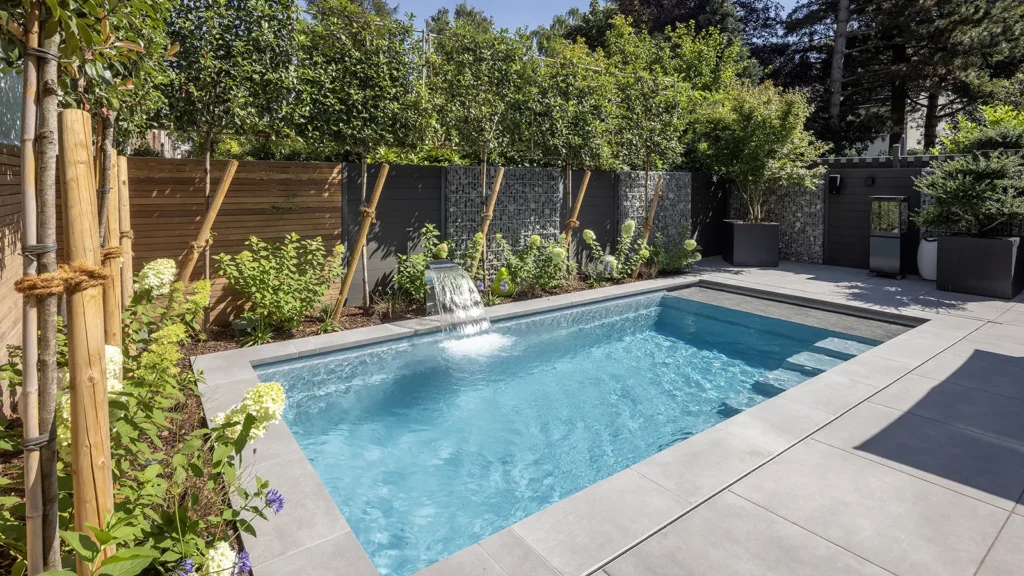 piscina interrata in vetroresina